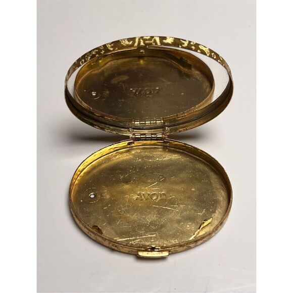 Vtg AVON Brocade Metal Refillable Ladies Powder Compact w Hinged Lid Empty - Picture 3 of 8